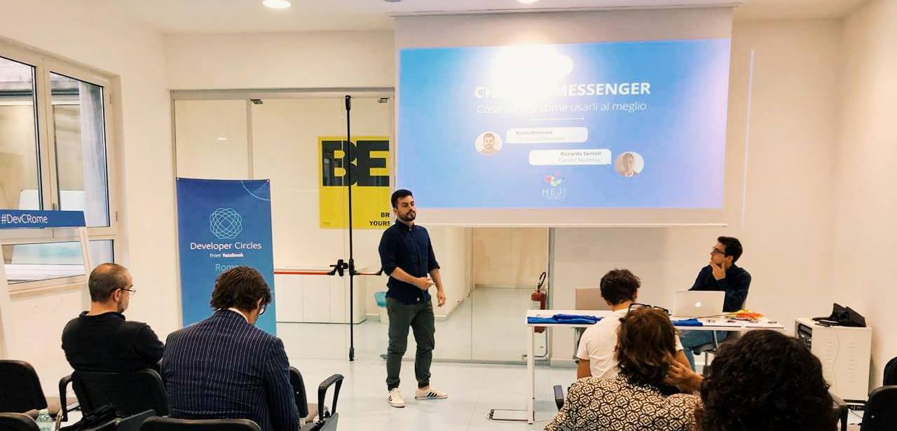 Facebook Messenger: what are chatbots and what can they offer
