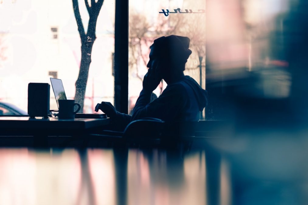 How To Choose Between Developer Or Consultant?