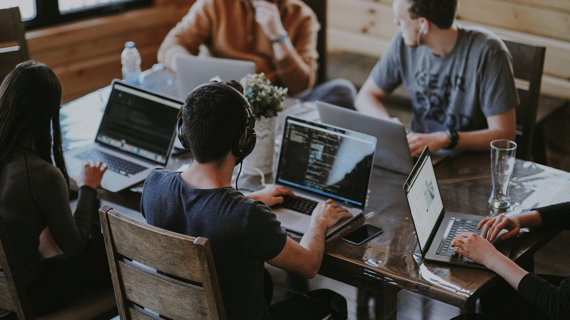 Why Open Source Development Helps Create Better Products