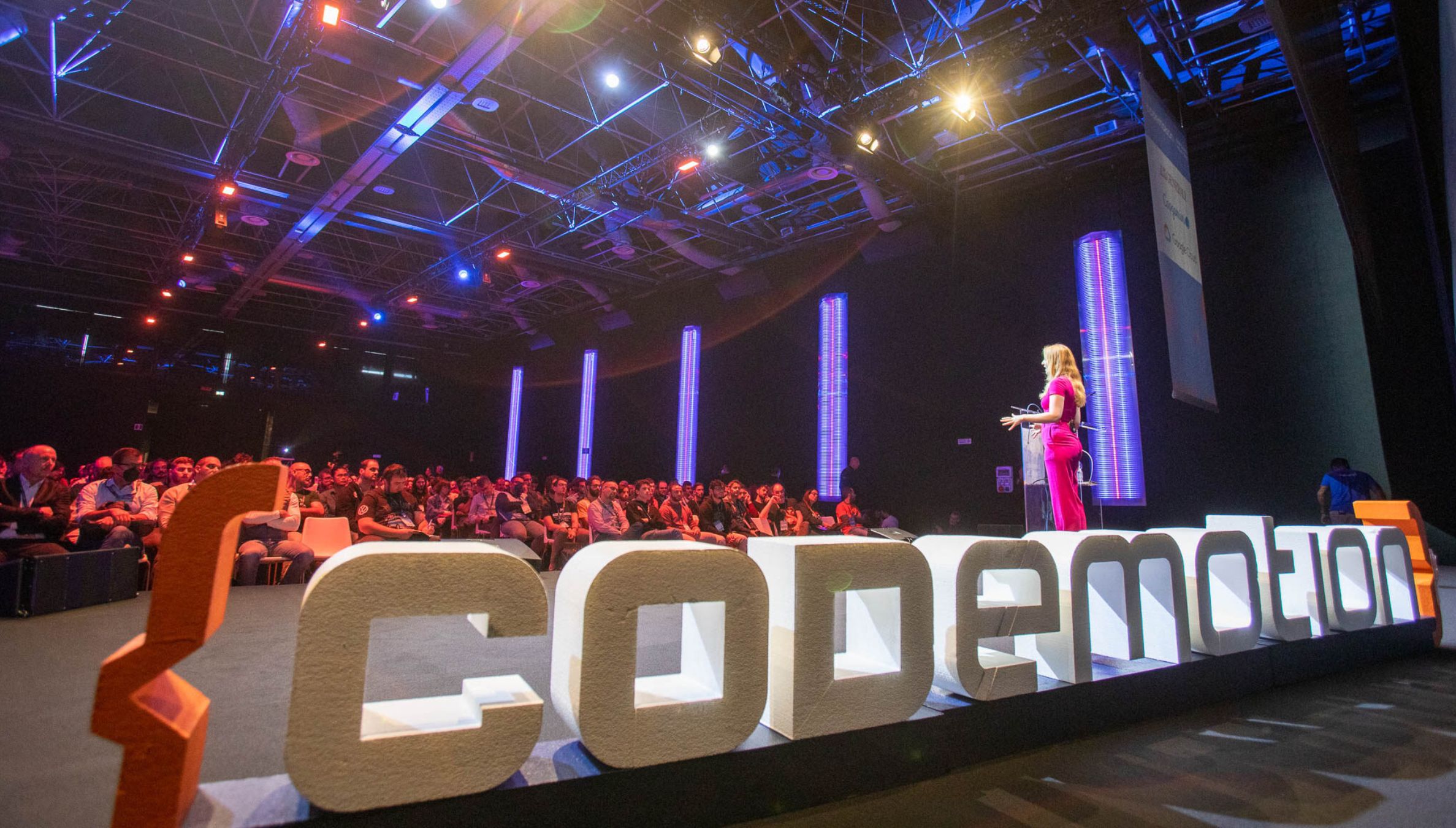 From Vibe Coding to AI-Driven Society: How AI Is Rewriting Work, Business, and Everyday Life